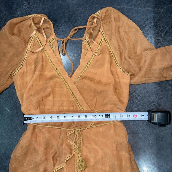 Selfie Leslie Wilde balloon sleeve crochet dress brown tan sundress dress - Picture 8 of 13